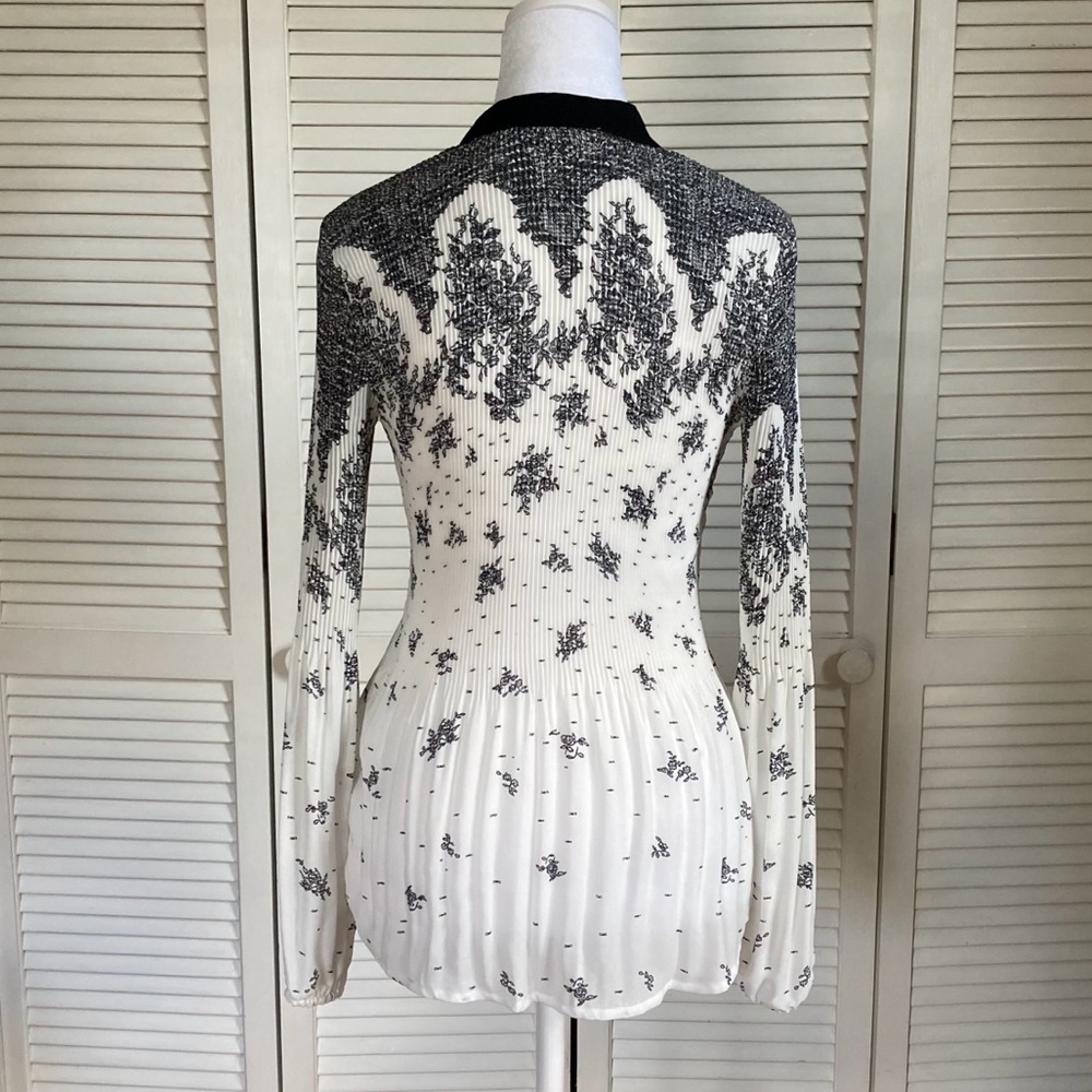 Sheer Floral Women's Top - Picture 6 of 8